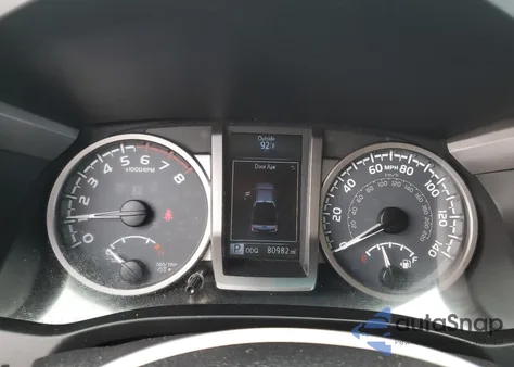 2016 Toyota Tacoma Double Cab z USA, uszkodzony, nr VIN 5TFAX5GNXGX053627